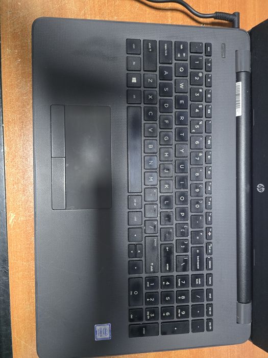 Laptop Hp 250 G6 I3 gen 7 8 giga 240 ssd