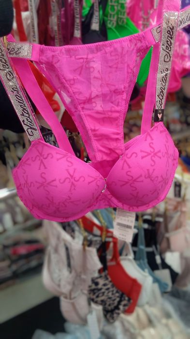 Komplekt ichki kiyimlar