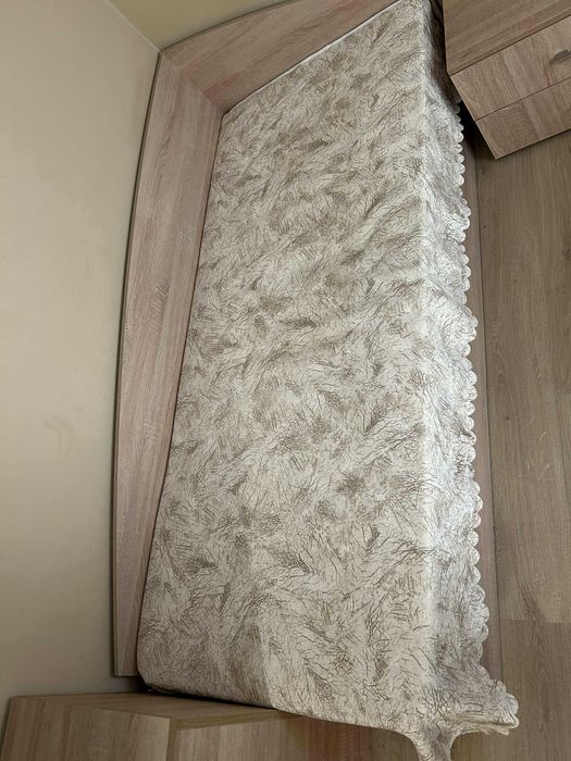 Две единични легла