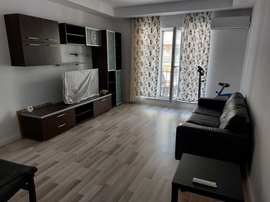 Apartament 2 camere  de vanzare Cosmopolis