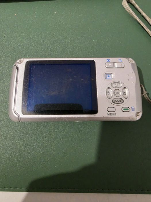Pentax Optio W30 – Aparat foto compact waterproof
