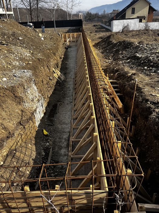 Execut lucrari de structurǎ si finisaje