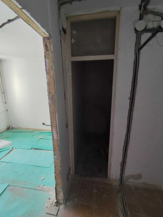 Apartament 3 camere de vânzare