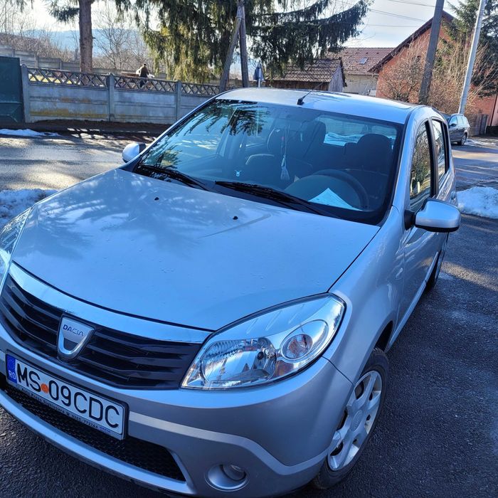 Vand Dacia Sandero 1.4 benzina anul 2008