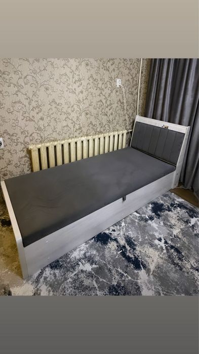 Продам односпальную кровать