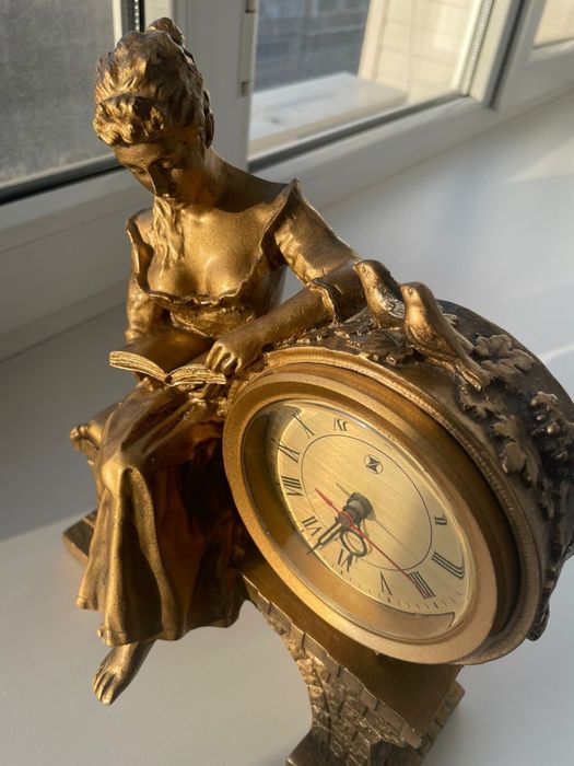 Настольные часы