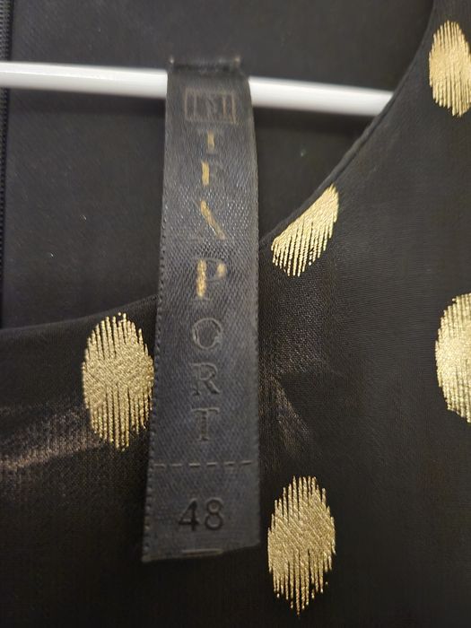 Rochie din stofa elastica si suprapunere cu voal midi cu un croi