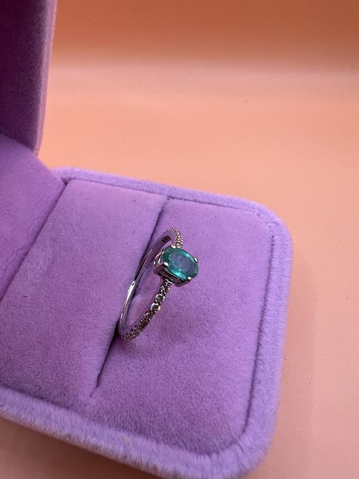 Продам золотое кольцо.