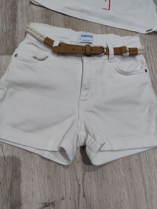 Set pantaloni scurti si tricou Mayoral masura 116 (5-6 ani)