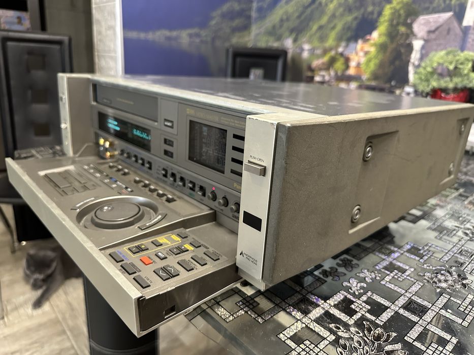 Panasonic NV V10000 Sony DHR 1000 functional