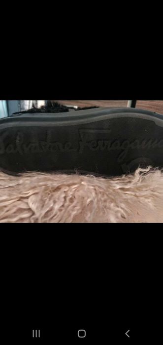 Продаю стильные кроссовки  унисекс