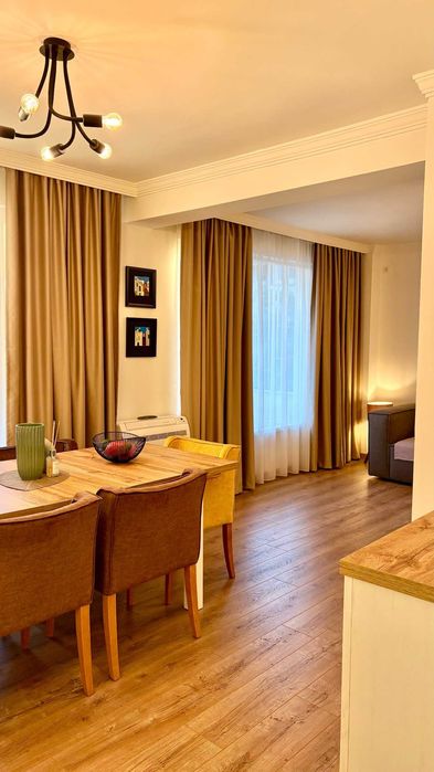 Продава се Тристаен апартамент в Пловдив, Каменица 1 - 110 кв.м за 2991 €/кв.м - Снимка #8