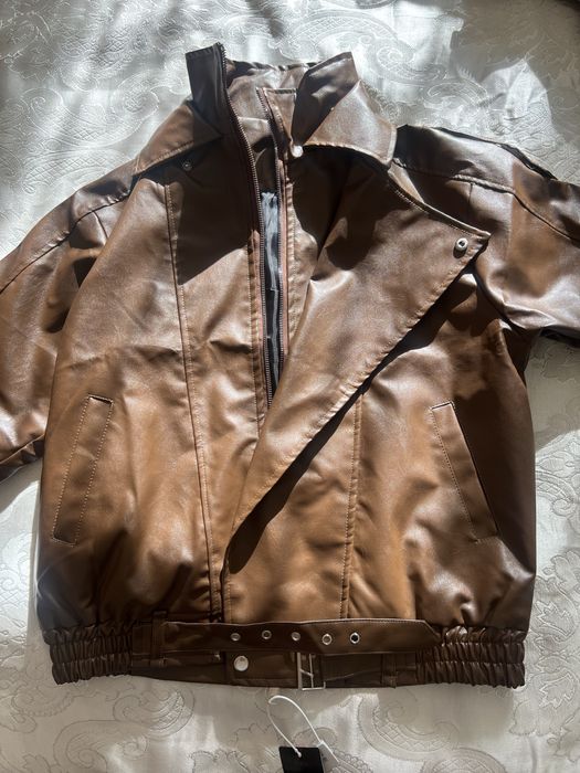Женская коричневая куртка из экокожи , косуха