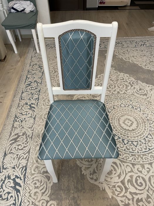 Орындықтар сатылады