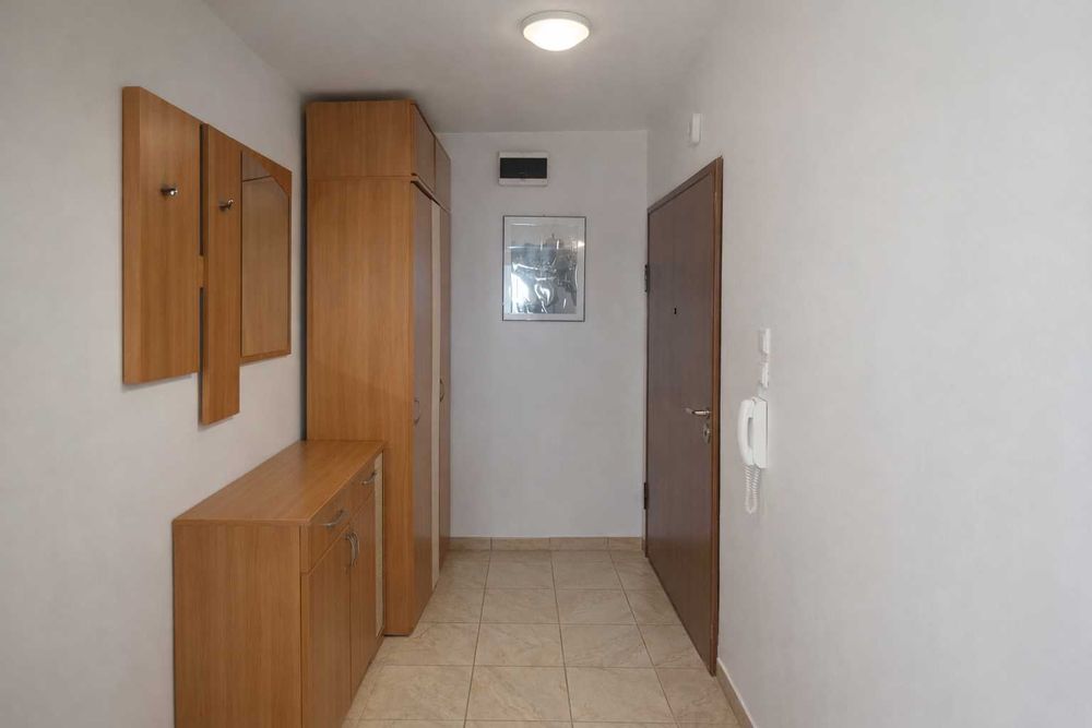 Дава се под наем Двустаен апартамент в София, Център - 60 кв.м за 598.23 € - Снимка #4