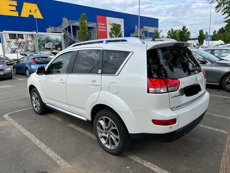 Citroen C-Crosser 4x4 SUV Mitsubishi) 2.2, 7 locuri, automat
