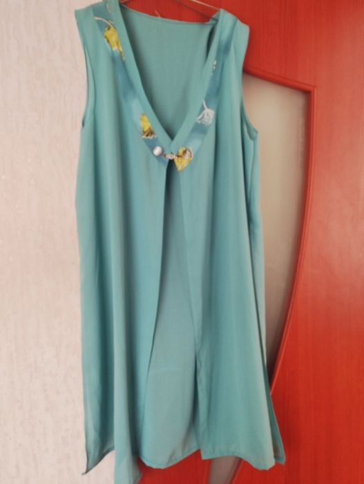 Продается платье- двойка