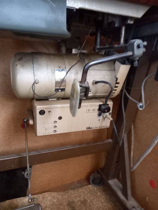 Обущарска шевна машина