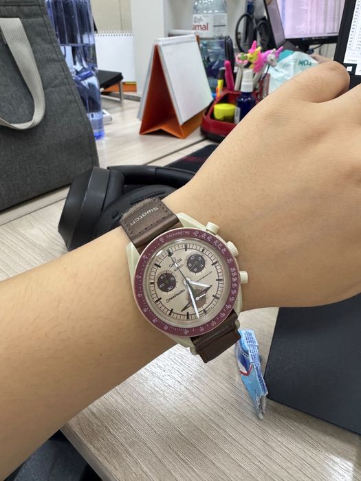 Swatch x Omega Moonswatch часы