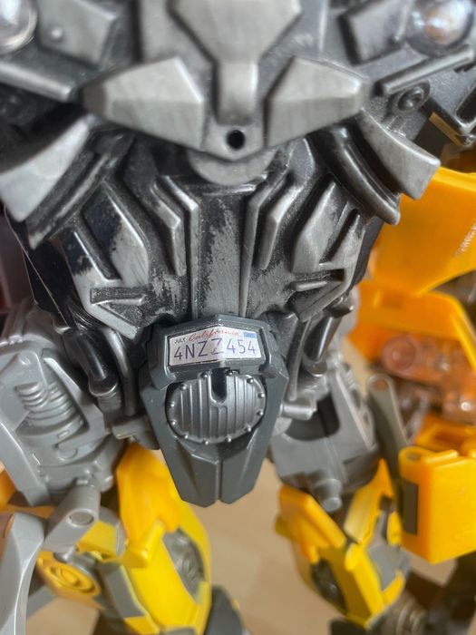 Transformers ultimate Bumblebee 32 cm