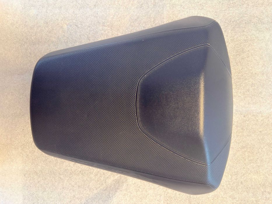 Vând kit sa originală, pilot și pasager pentru Honda NC750X model 2023