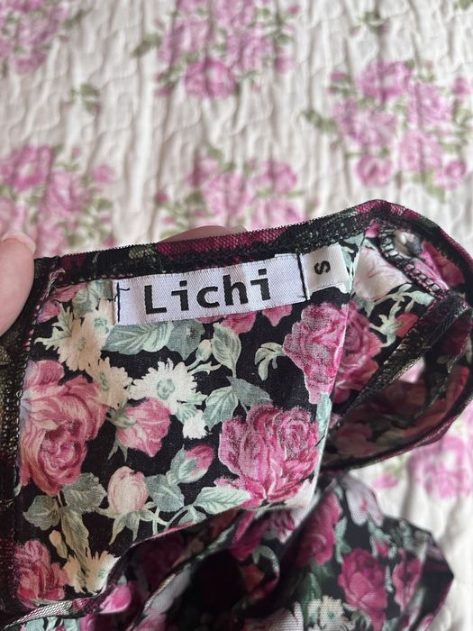 Прекрасное платье Lichi