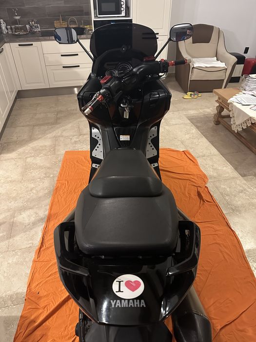 Yamaha TMax xp500