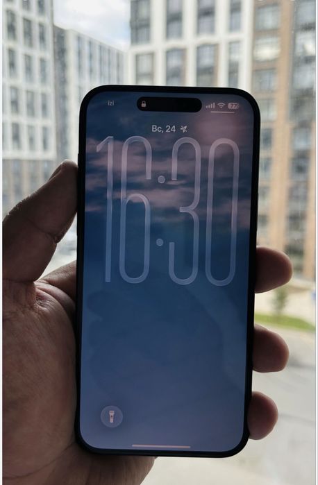 Продам айфон 15 plus