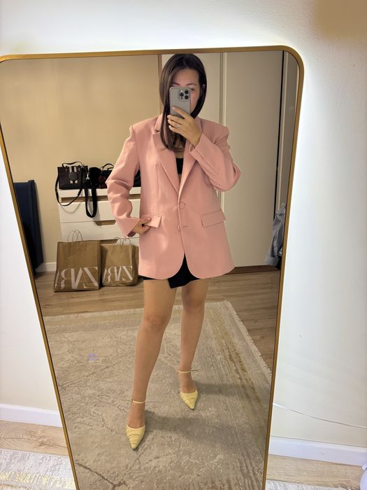 Пиджаки Zara новая