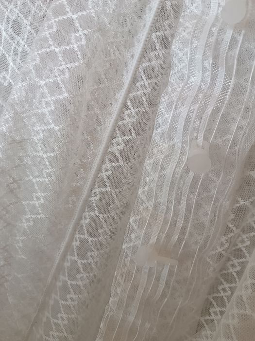 Продам тюль для зала 6 метров