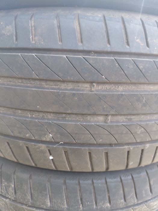 Vând 4 cauciucuri de vară R17