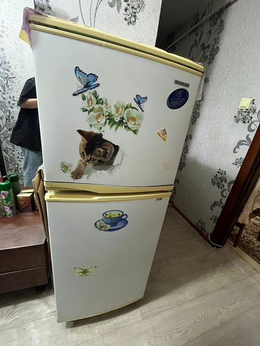 Продаю холодильник