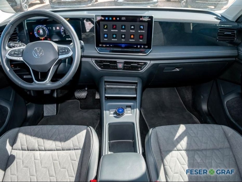 VOLKSWAGEN Tiguan 2025 — imagine 2