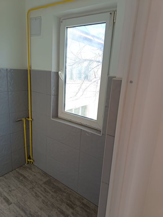 Garsoniera Stadionului  25 M2  se da la alb