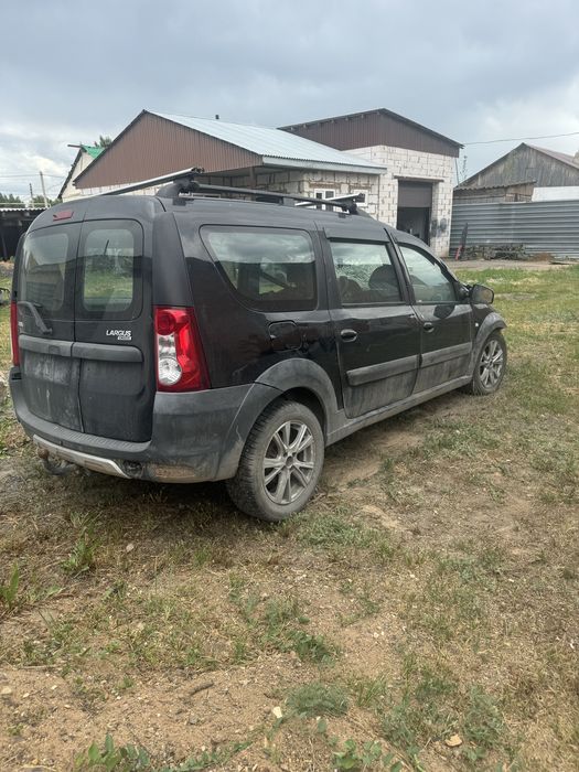 Продам Ладу Ларгус по запчестям