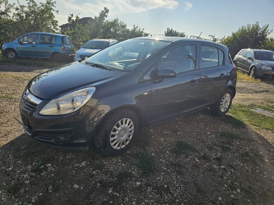 Opel corsa 1,2 benzina 2009 !