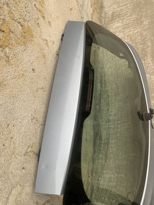 Трета врата / Багажник Alfa Romeo 147