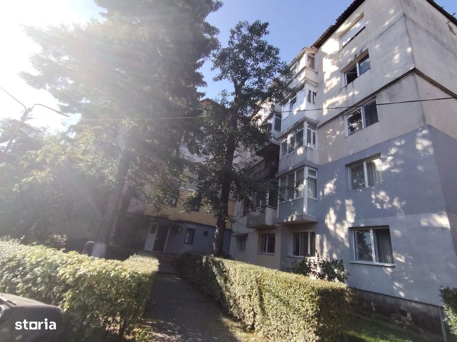 Apartament 2 camere decomandat in Aleea Trandafirilor