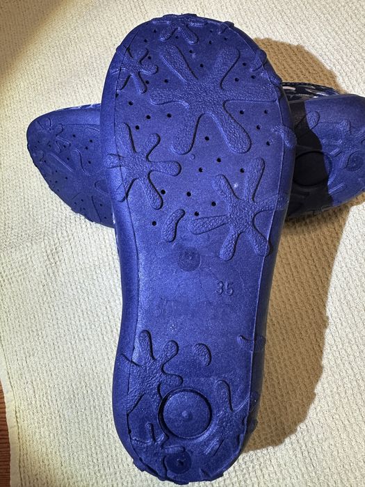 Обувь детская.