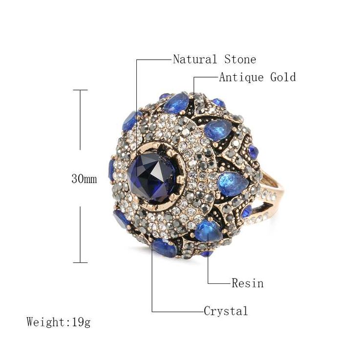 Комплекты  бижутерии  ,   перстни  Турция и браслеты.