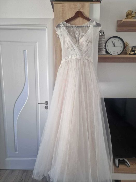 Vand rochie  de mireasa
