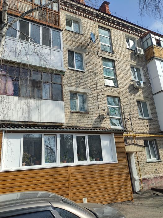 Продам 3 комн КВ в районе ЦУМа.