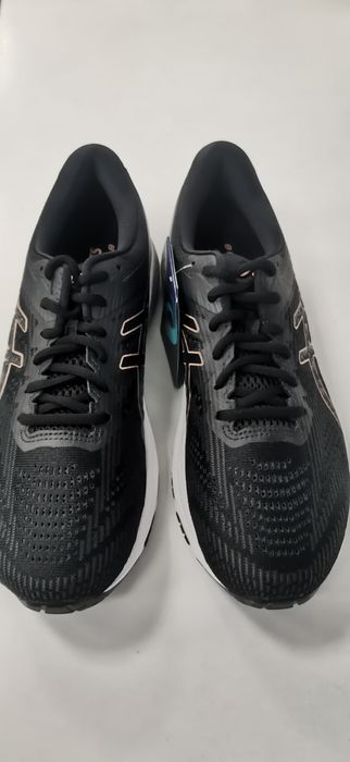 Asics GT-2000 8 .