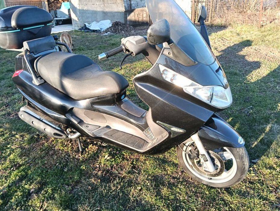 Piaggio X8, an 2006 , 400cc