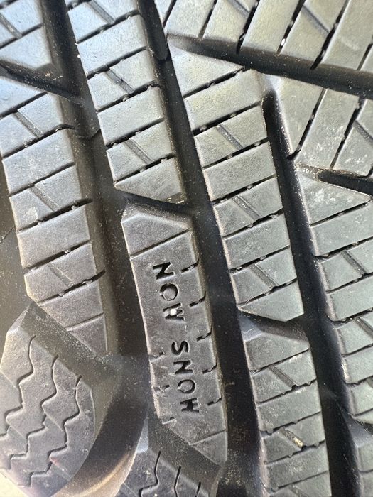 Зимни гуми 215/60/17 Pirelli