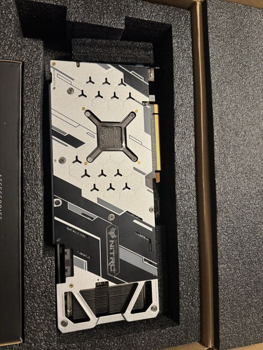 Vand Placa video Amd Sapphire nitro+ rx 5700 xt