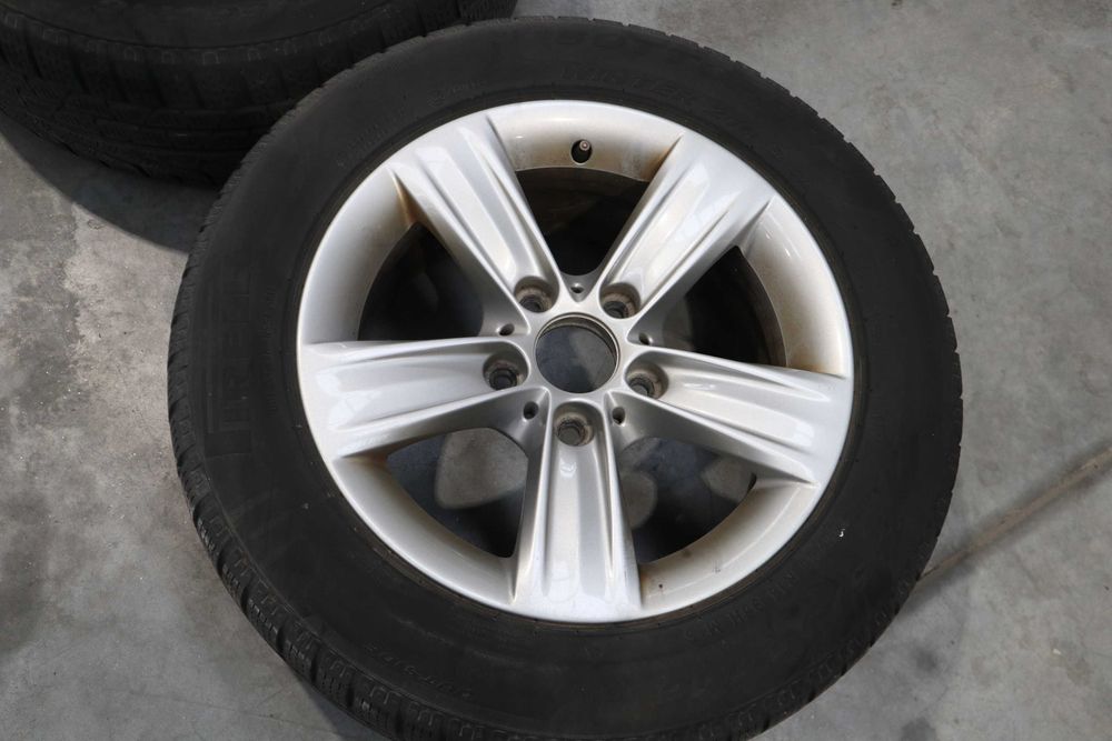 Джанти с гуми БМВ 16 цола style 391 F30 F31 F32 F36 с гуми Пирели