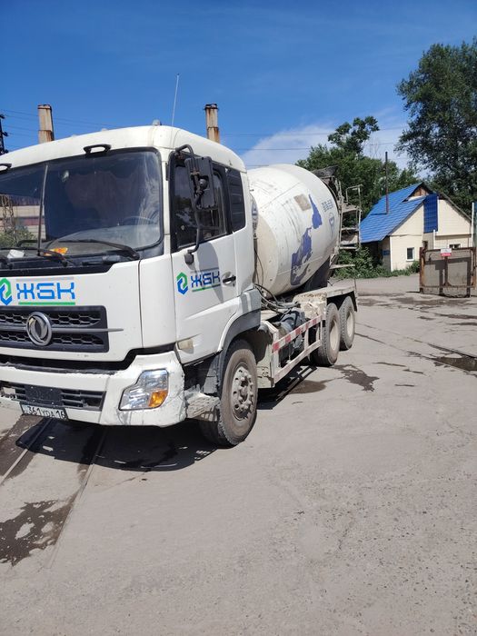 Продам автобетоносмеситель DongFeng.