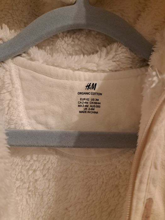 Salopeta bebe H&M cu gluga - captusita - marimea 62