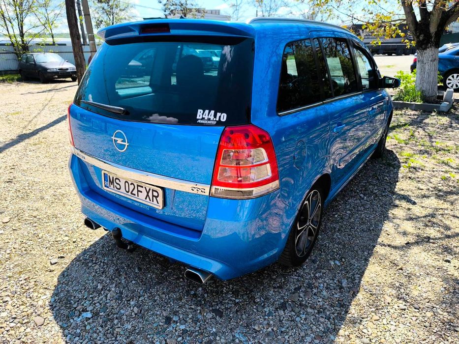 Opel Zafira B OPC editie limitata 240cp  (impecabila,fara tuning)